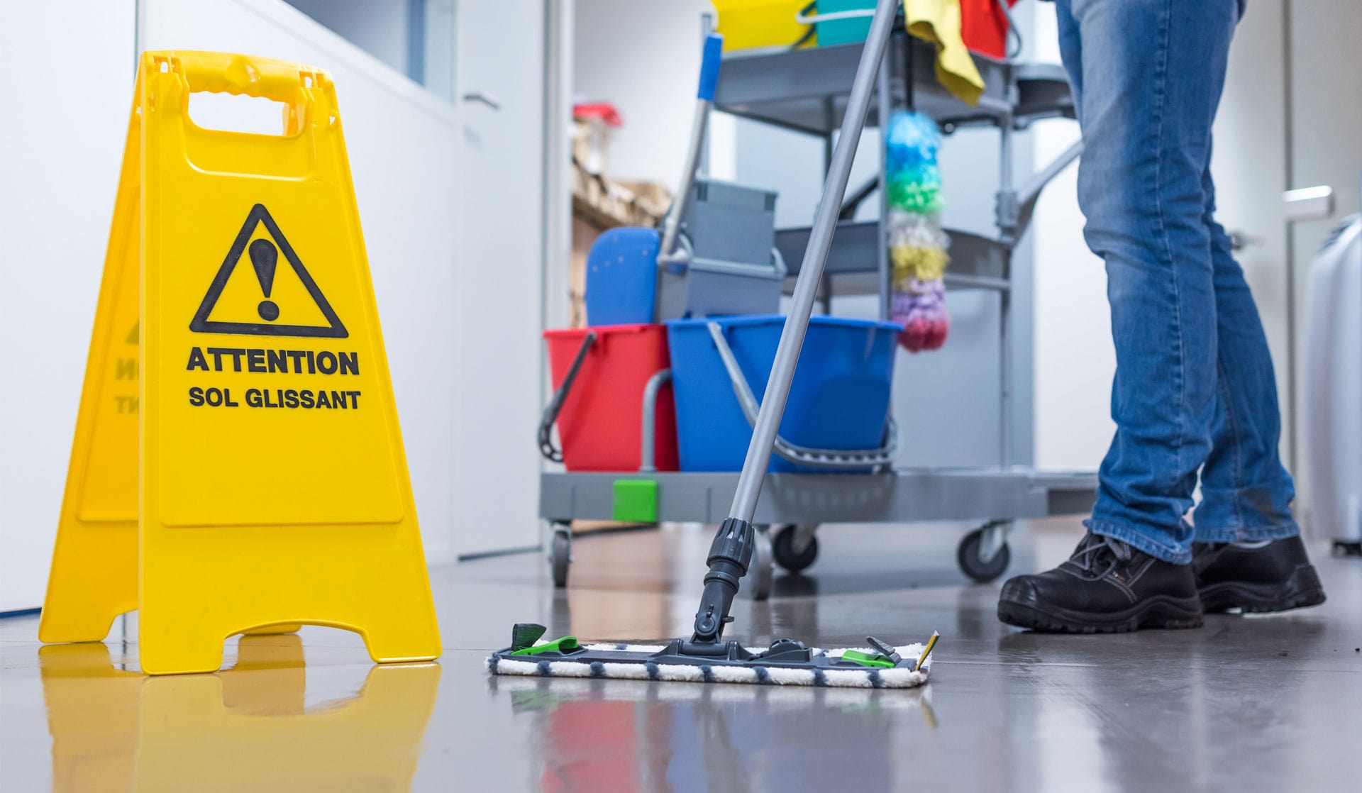 Bodenreinigung_Swiss_Happy_Clean